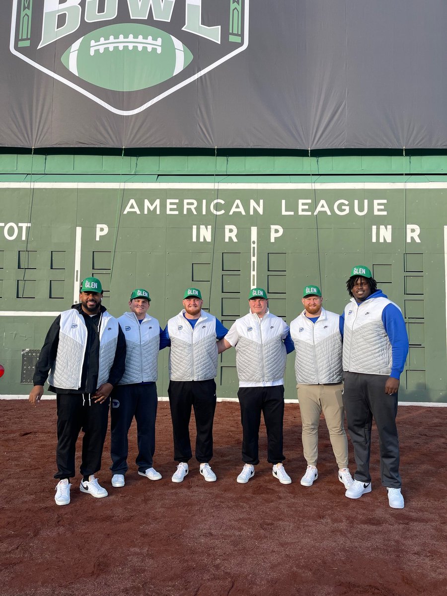 SMU's Big Ponies reppin' Tenison GLEN at the Green Monster! Good luck today in the Fenway Bowl!
#PonyUpDallas
<a href="/osborne_justin1/">Justin Osborne</a> 
<a href="/CameronErvin54/">Cameron Ervin</a> 
<a href="/BransonHickman/">Branson Hickman</a> 
<a href="/l0gan_parr/">Logan Parr</a> 
<a href="/pukkainc/">Pukka, Inc.</a>