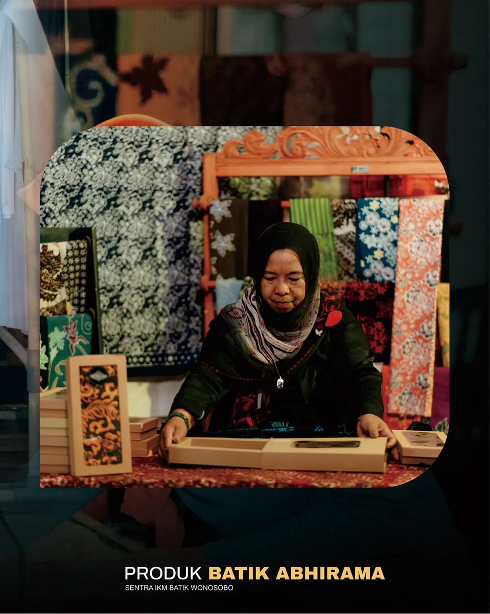 wsbmediacenter's tweet photo. Batik abhirama batik khas wonosobo batik yang menggambarkan ciri khas wonosobo https://t.co/mBVO2MTCBg https://t.co/3EHGJqb72v