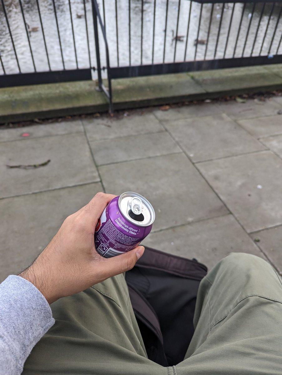 hahahahaani's tweet photo. demolished
no seating so had to thug that mf out
#fizzyvimto
#filletburgermealand3wings https://t.co/1zejDWZ7G4