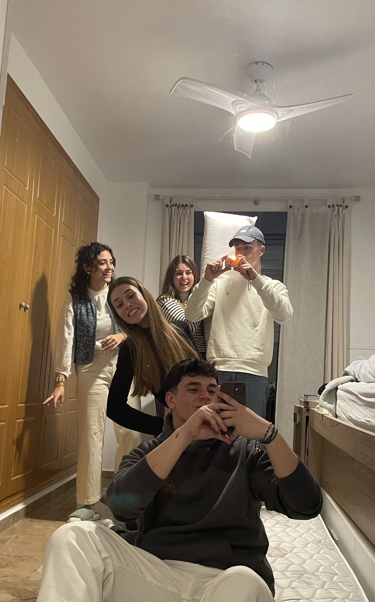 andreuls_'s tweet image. yesterday's recap :))