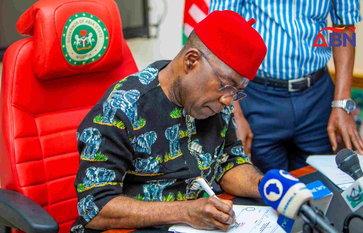 Abia State Governor, Dr. Alex Otti has signed into law the 2024 Appropriation Bill of N567.2 billion, recently passed by the State House of Assembly, AbnTV reports.

Governor Otti, while signing the bill on Thursday, December 28, 2023, said the 2024

edocelebrities.com/governor-otti-…