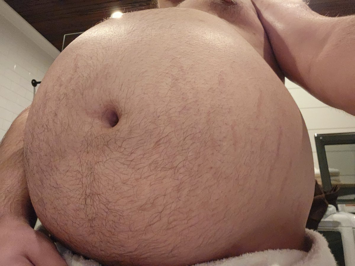 bloatedtoast's tweet photo. I have been eating such an absurd amount lately, I've probably gained like 20 pounds in the past week 🥴 this thing just keeps gettin bigger and rounder! 🤤🎈💕 https://t.co/YI4Tplhr3e