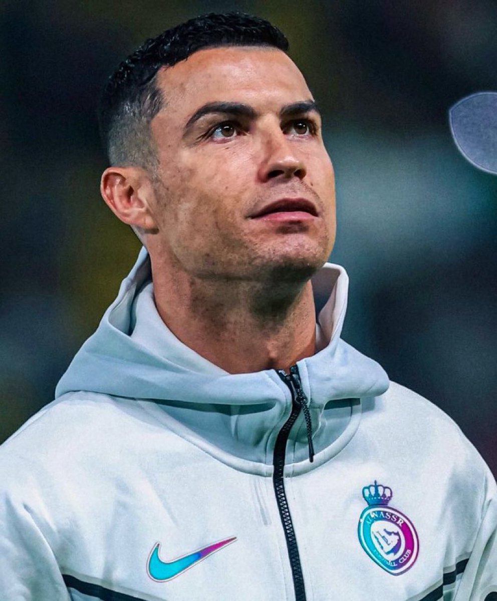 🚨 OFICIAL!

Cristiano Ronaldo terminará o ano de 2023 sendo o Artilheiro do Mundo, aos 38 anos de idade. 

Histórico. Testemunhamos mais um feito inigualável na carreira do GOAT! 🐐