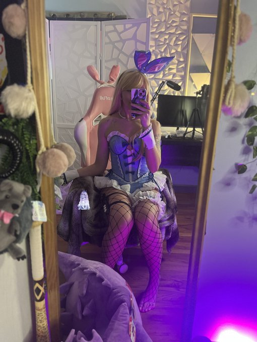 Bunny Girl Marin shenanigans 🩵 Hope you have a lovely day! https://t.co/wRyWa0TKFl