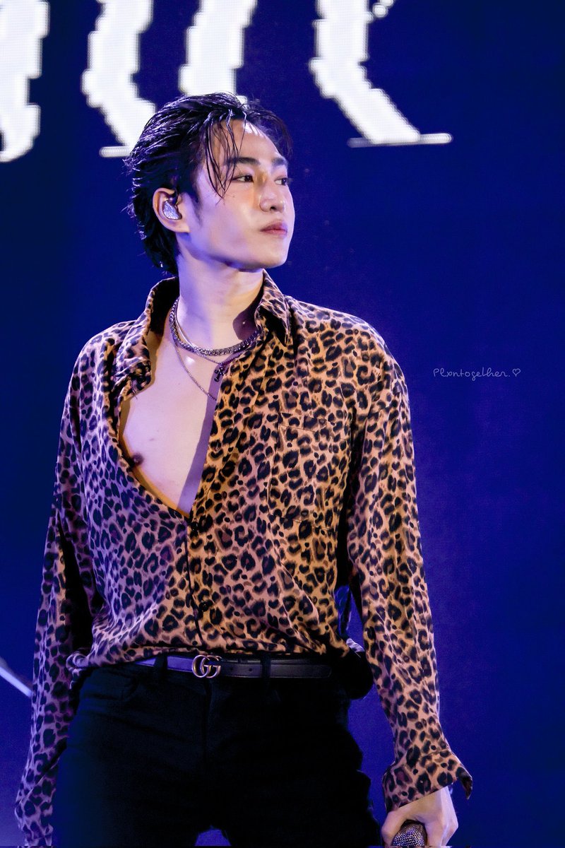 i2ustory's tweet photo. วอนผู้จ้างงานต่อไป เลือกรูปโปรโมทดีๆนะคะ 🤣

@peckpalit 
#กาญจนบุรีมีเป๊ก #เป๊กผลิตโชค #peckpalitchoke https://t.co/CTYJ66GUWF