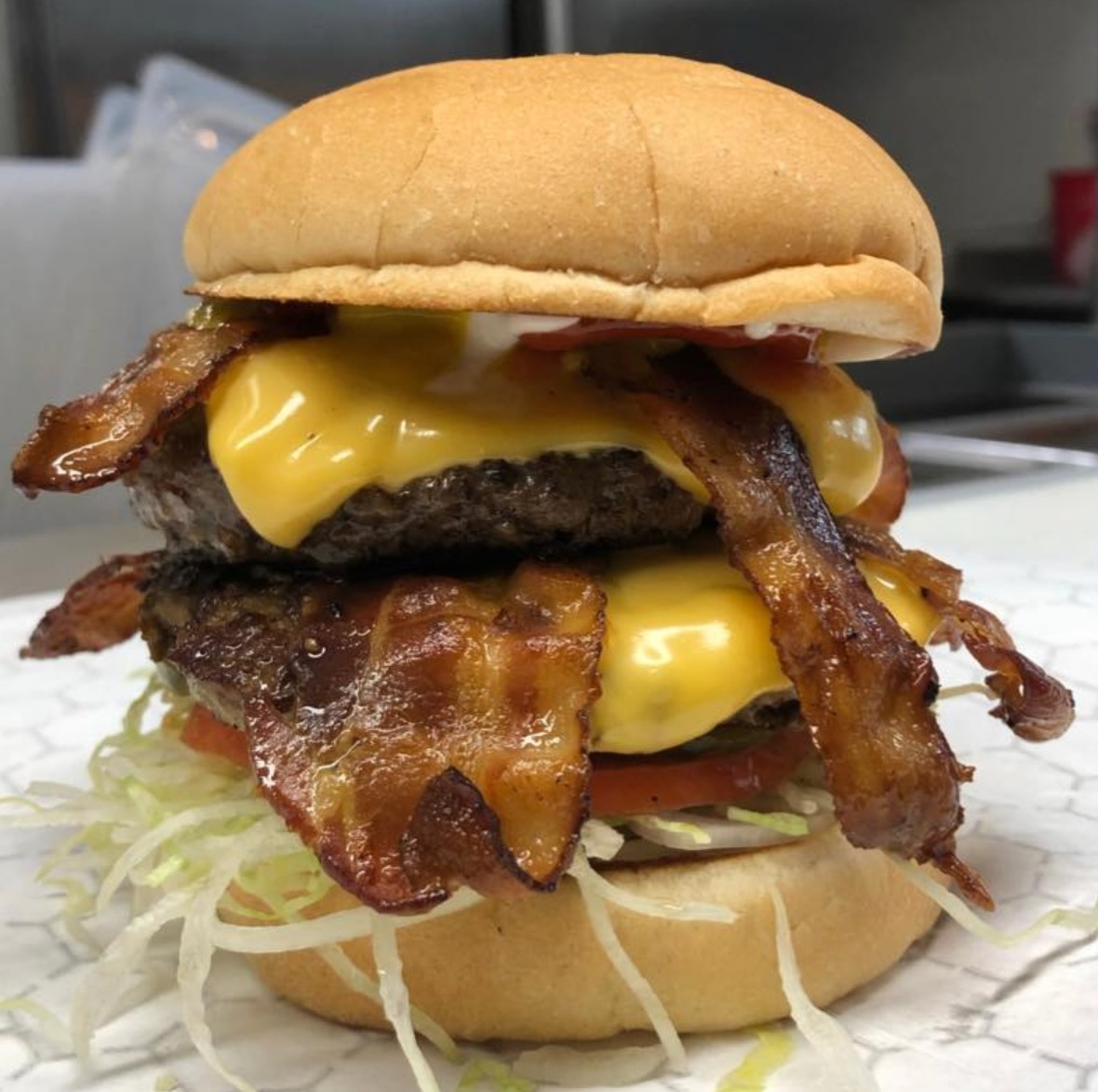 🍔 Check out our Yocal Guide for 39 unique eats where you can grab a fantastic burger: bit.ly/42aspI9

Which one is your favorite? 👇

Big thanks to << >> for sponsoring this Yocal Guide!
.
. 
#yocaleats #yocalburgers #supportlocal #keeplocalalive #uniqueeats

📸: @