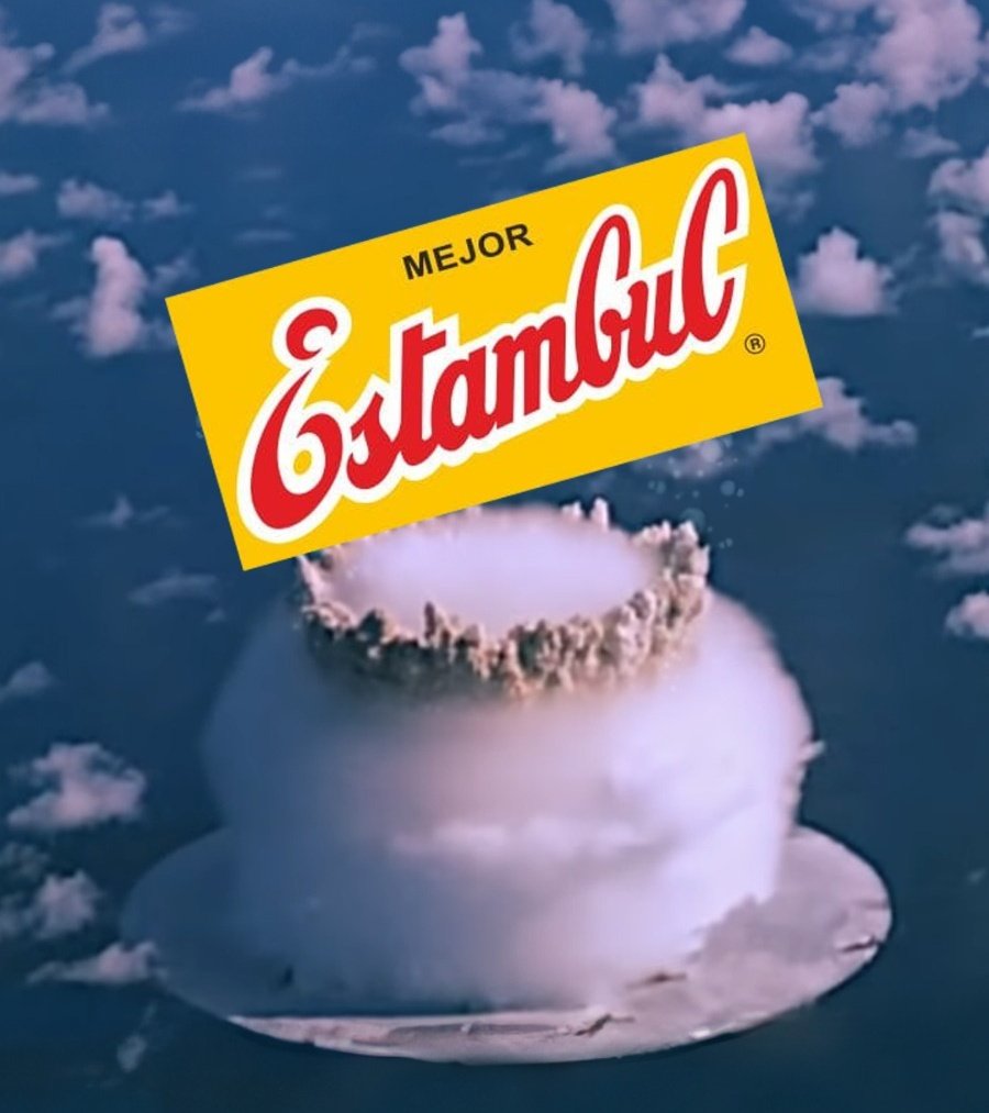 canteli_lorenzo's tweet photo. ¡PUUUMM! "Que fue eso?"Le pregunté a quien me guiaba por la Sodería Estambul... A lo que me contestó "eso es porque las botellas tienen tanto gas que a veces sale volando la tapa"
Y con esto arranco el hilo de la mejor soda del mundo, con ustedes: Estambul https://t.co/xCij21BOjs