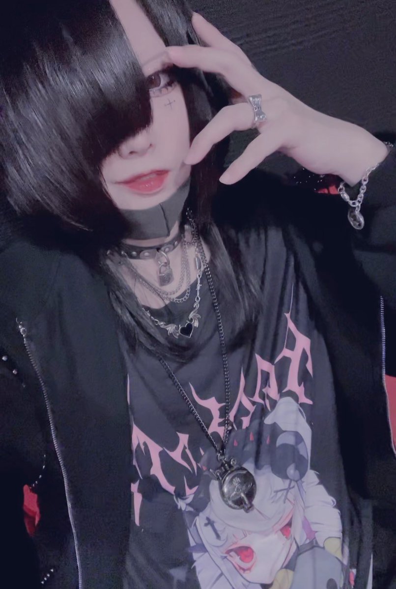 Ash_Osaka_'s tweet photo. 12/28(木)出勤スタッフ

天城騎士 owner （@NIGHT0616 ）
24:00～みお 代表(@miomio_melo )
24:00～あめくん。(@Amekun1222 )

本日は年内LAST営業となっておりますので
皆様Ash納め飲み納め是非

今宵もAshにて
#BARAsh  #V系 #ミナミ  #BAR
#初回 #メンコン #コンカフェ https://t.co/CLK5Fgm59z