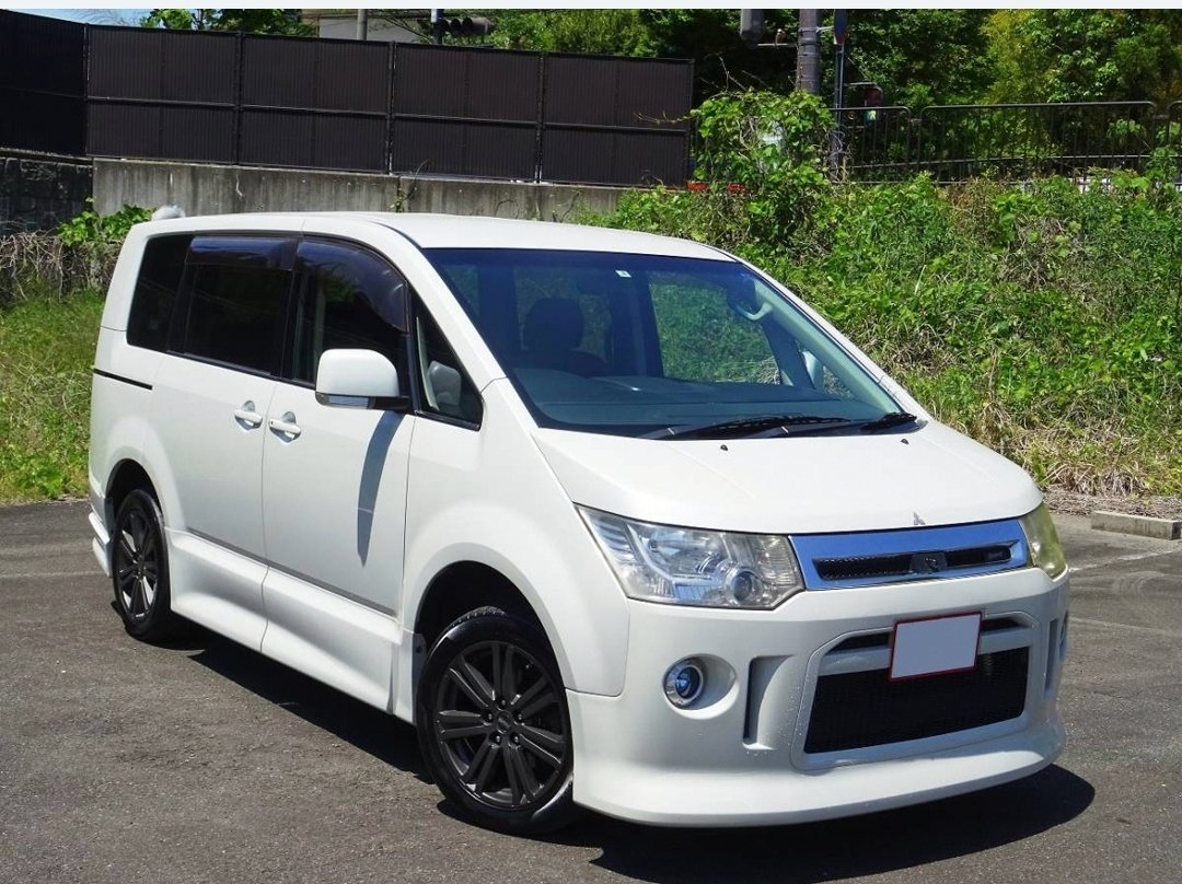 japcover's tweet photo. Popular this week is insurance for the Delica D5, superb looking cars too https://t.co/wqJUDUaGIk