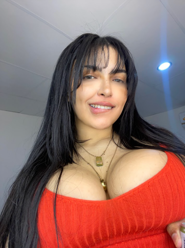 boobie suprise to everyone who comment