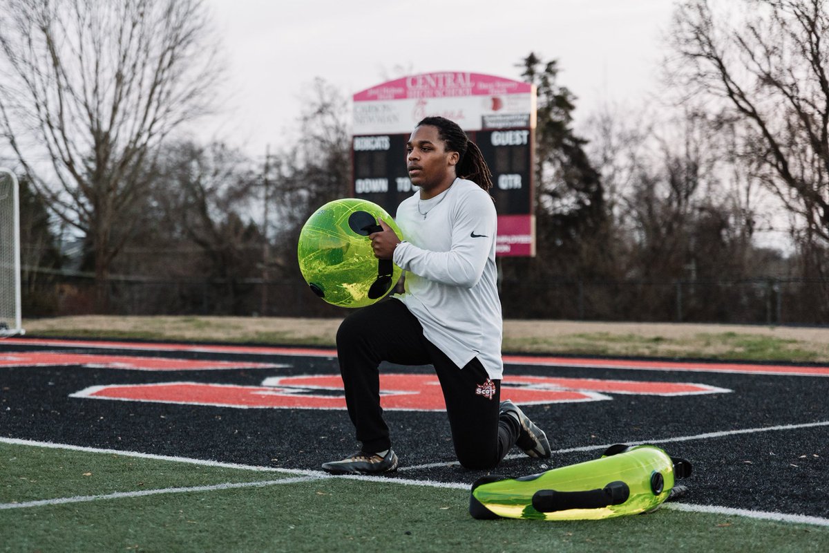 Coach Allen tweet media