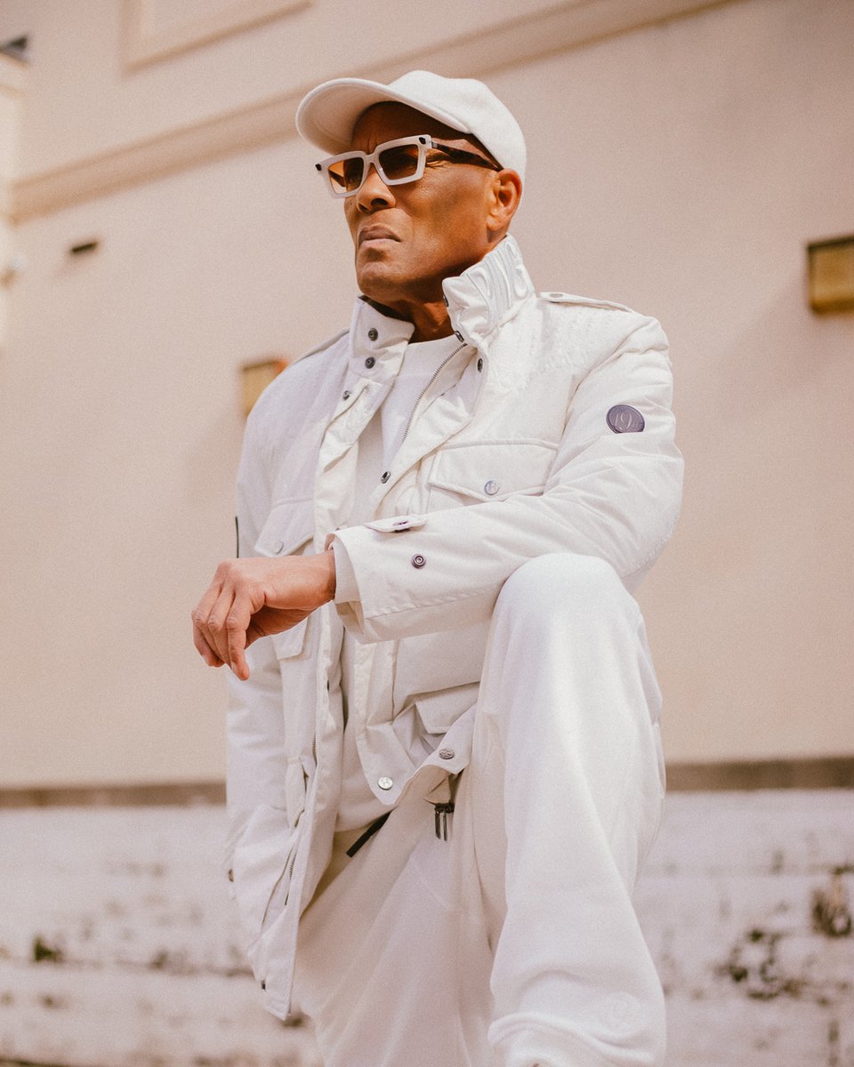 Elegance wherever you go with @pingxhideoki's refined style, designed for on the course and in your life. Tap the link in bio to shop the limited collection now.

#thatsnicehoney #playyourbest #itsalifestyle #hideokibespoke #ping #golf #golffashion #hideoki #fashion