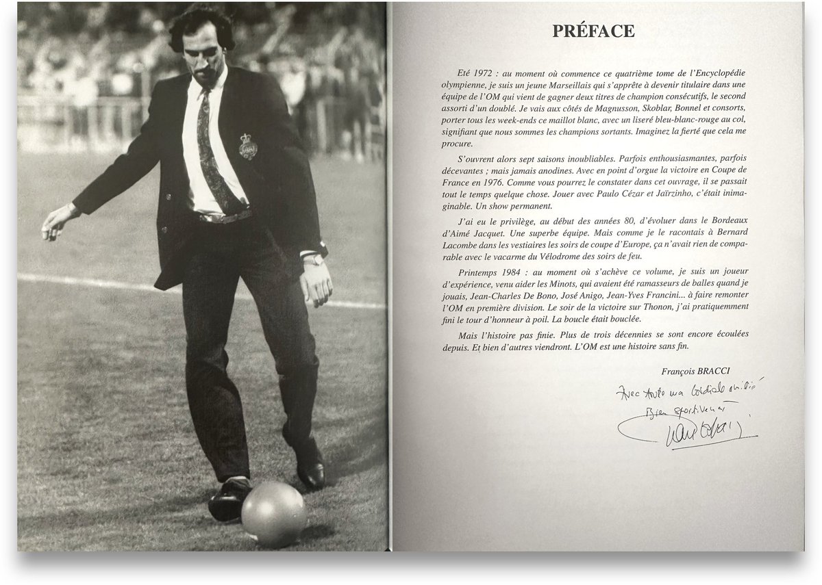 jomasque's tweet photo. [28 dec] 2023
𝐅𝐫𝐚𝐧𝐜̧𝐨𝐢𝐬 𝐁𝐫𝐚𝐜𝐜𝐢 🖤🕊️
Il est le joueur de 3 époques Olympiennes. Du doublé 1972 à la Coupe de France 1976, jusqu'à son retour pour aider l'#OM à remonter en D1 en 1984.🙏
Ses mots dans la Préface de Marseille un club de Légende - G.Castagno
#Depuis1899 https://t.co/EHdFh8sLgh