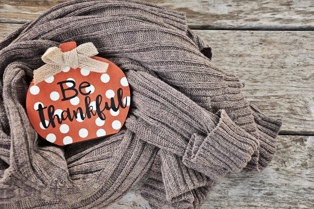 SocialSMktg's tweet photo. Lasts of the year, firsts of gratitude! ๐คฉ
Out with the old, in with the thanks!
Let's make Thursdays Thankful Thursdays, starting today.
What's one thing you're grateful for from 2023?
#ThankfulThursday
#NewYearGratitude
#SMBs
#positivitytips https://t.co/eGd8DDOum5