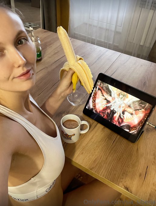 My routine 💖 🍌https://t.co/XNvkEKzlG0🍌 https://t.co/8d2XT9gFz3