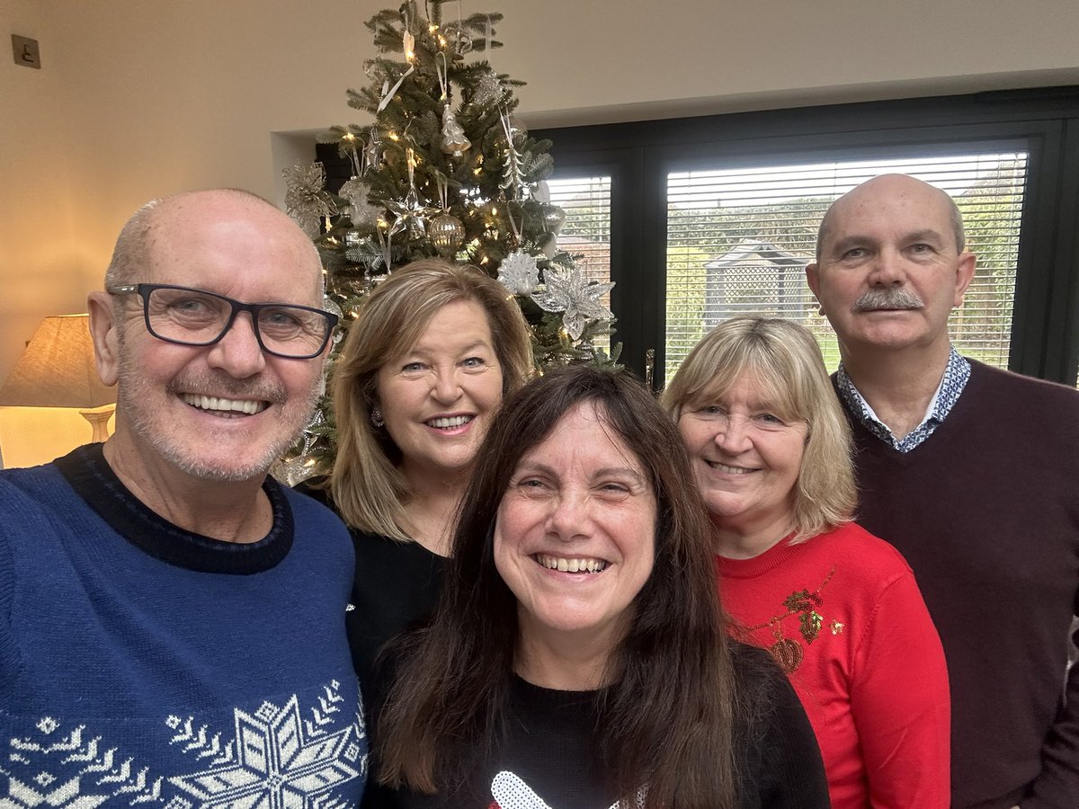 guitarlad58's tweet photo. What an enjoyable Christmas. Great fun and lots of new memories made. Many thanks to my family for making it so special. #family #christmas #ferringbeach #ABBAVoyage https://t.co/A3RI9muNw4
