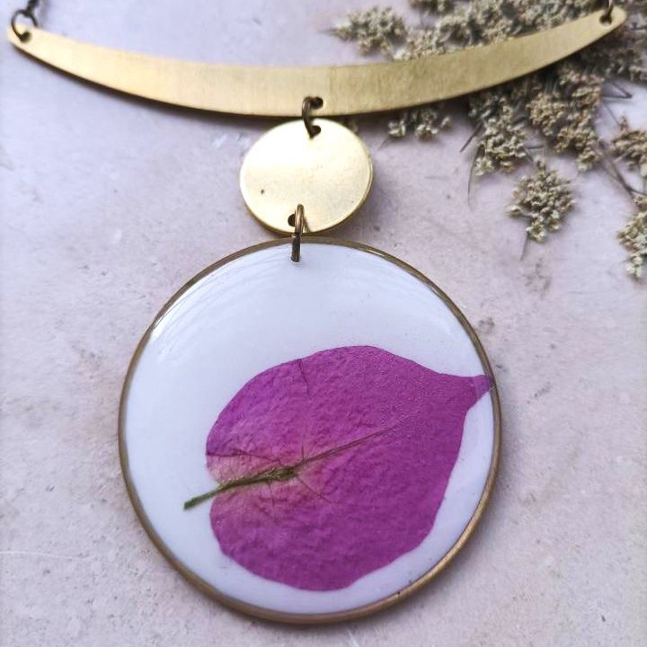 Epoxycraft_'s tweet image. Angelica makes some amazing, handcrafted jewellery! 🌷✨ 

Instagram account: bit.ly/3Fq9GxS 

#entropyresins #epoxy #handmadejewellery