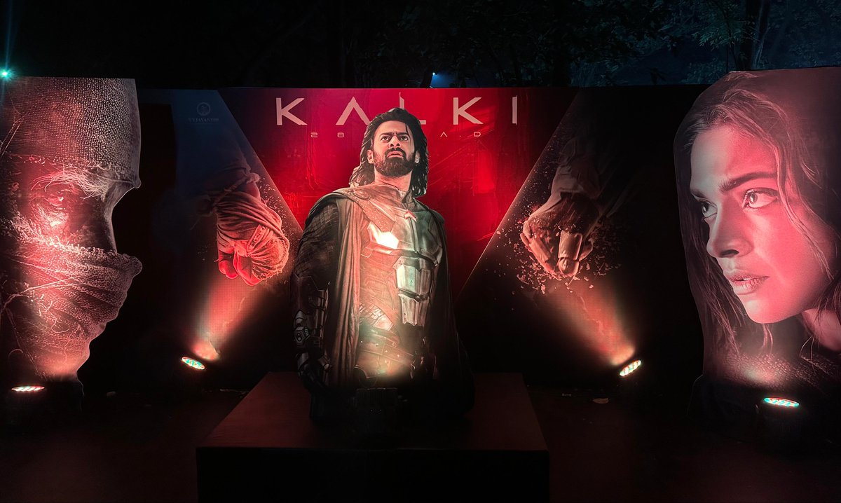 VyjayanthiFilms's tweet photo. #Kalki2898AD at IIT, Bombay. 

#Prabhas @SrBachchan @ikamalhaasan @deepikapadukone @nagashwin7 @VyjayanthiFilms @Kalki2898AD

@iitbombay @Techfest_IITB https://t.co/2L789dshcu