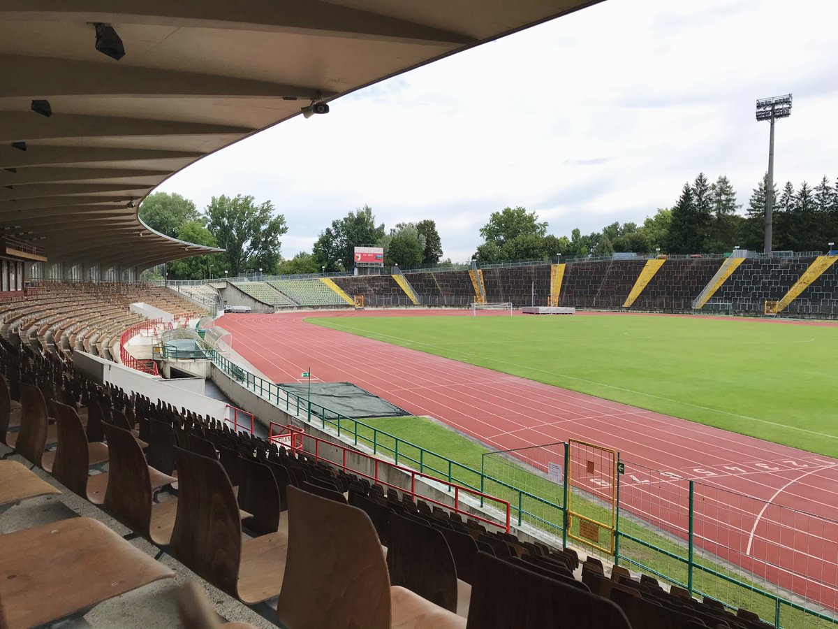 pvan_wezenberg's tweet photo. ☀️ 03/06 Verbrand op de Finaltag der Amateure.
🇫🇷 14/07 #DeTreffers op voorsprong tegen #OlympiqueLyonnais.
🔙 29/07 Vergane glorie in #Augsburg.
🎫 01/08 Kaartje #Kottern – #Memmingen bij de poort bijna doormidden gescheurd. https://t.co/LBoKDtV8ch