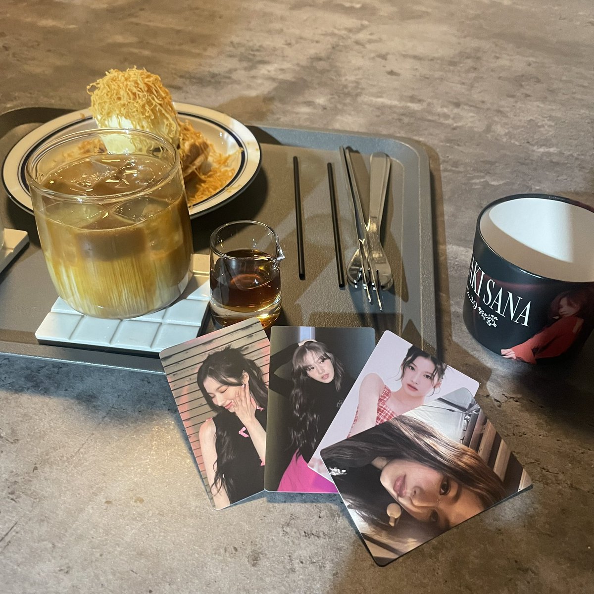 tsubotaan's tweet photo. HAPPY SANA DAY!!!!!! https://t.co/cMUZkRgxYM