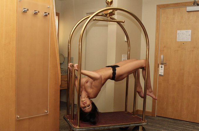 Mexico march 11-18  Toronto will be May (flexible)  Photoshoots only 👇  📧 aleahjasmine@gmail.com with<a href="/tag/porn"class="tags"><span>#porn</span></a><a href="/tag/naughty"class="tags"><span>#naughty</span></a><a href="/tag/bj"class="tags"><span>#bj</span></a><a href="/tag/onlyfans"class="tags"><span>#onlyfans</span></a>