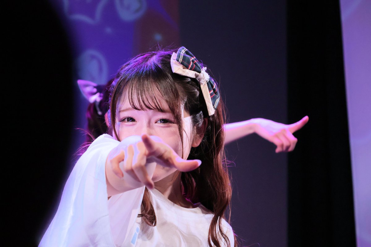 Panchan_7's tweet photo. 12/26あいすなっつワンマンライブより
歌が大好きなひまりちゃん。笑顔がかわいくて、好きが止まらないの🥰
#あいすなっつ
#PREFLOP
#池田陽葵 https://t.co/xbDs1fYI5H