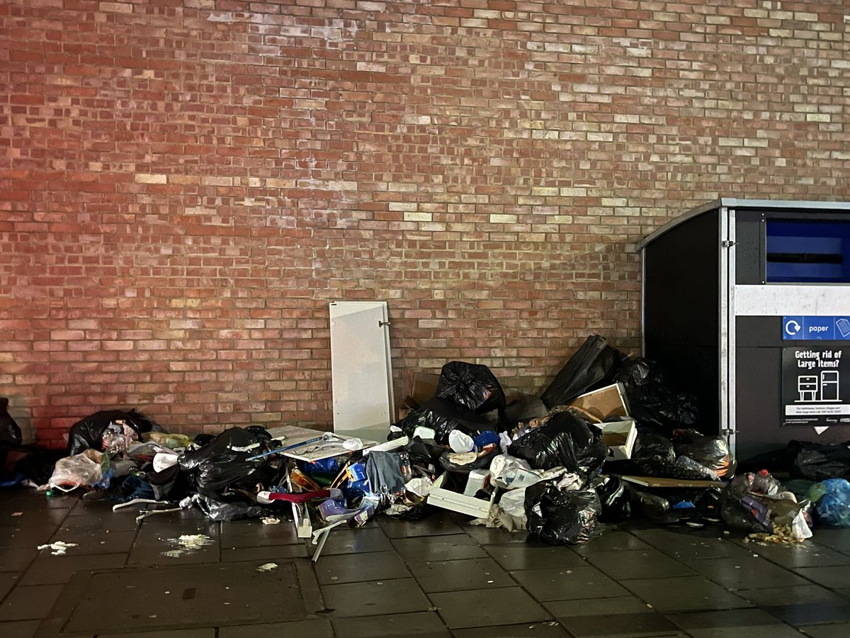 This picture was taken from the same street last night.