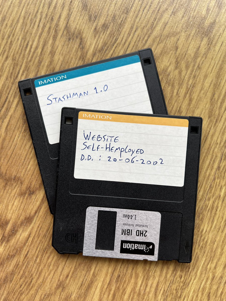 selfhemployed's tweet image. Early 2000’s.. When we could fit our complete website on a ‘diskette’! 😂
✖️
✖️
✖️
#X #SelfHemployed 🌱 #nostalgia #history #vintage #tbt #cratedigging #stashman #amsterdam #weouthere #stillgrowing #throwback