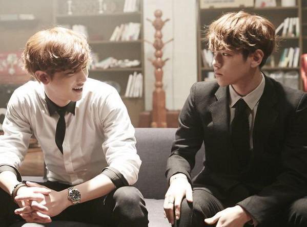 exomediaaus's tweet photo. confirmamos que chanyeol tenía mas química con baekhyun que con gayoung en exo next door??? https://t.co/6DBxRhJnEU