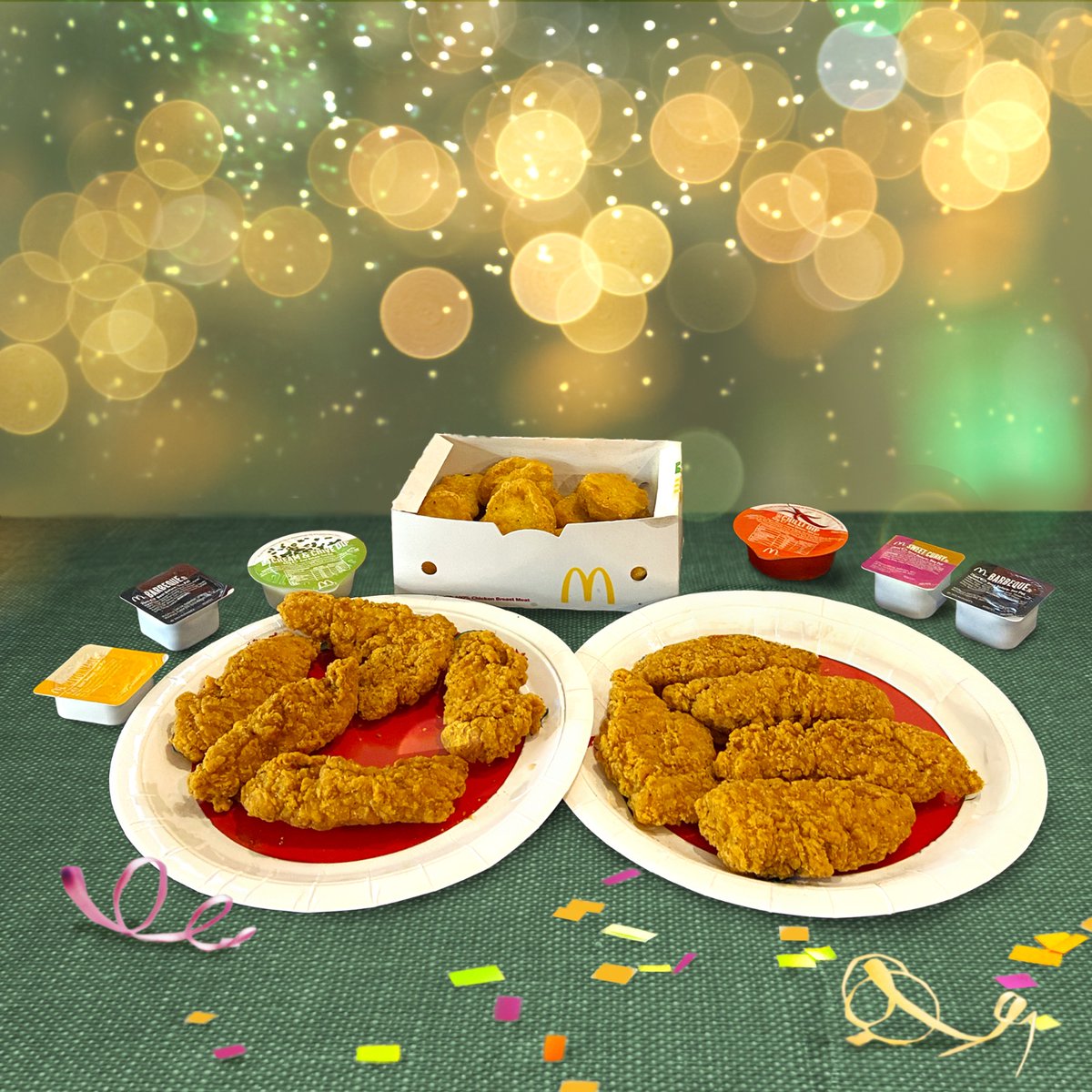 McDonaldsUK's tweet photo. Tired of endless turkey? Not sure what day it is? Fancy a McDonald’s? 👀

Let’s make your inbetwixmas more delicious, reply to this post with #FancyAMcDonalds and we’ll pick 20 at random to drop some McDonald’s Reward points in your app https://t.co/Z0unBu3UAB