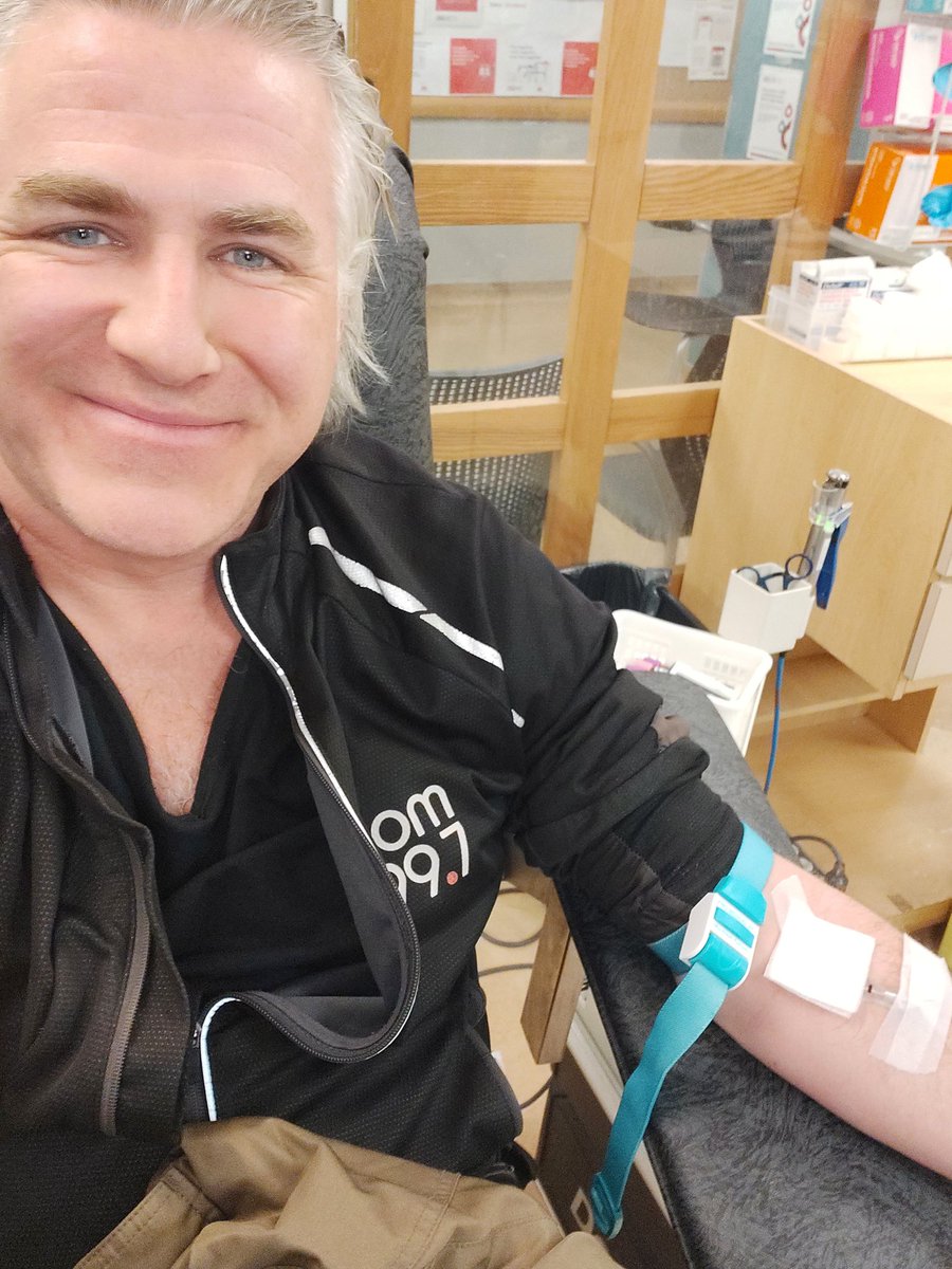 PLEASE RT! Blood donation #114 made at 1575 Carling. Give the gift of life in the new year! I'm super proud to have created the Annual Yuk Yuk's Blood Donor Clinic with our team! January 2nd-8th, 2024! Call 1 888 2 DONATE for an appointment or online blood.ca! ❤