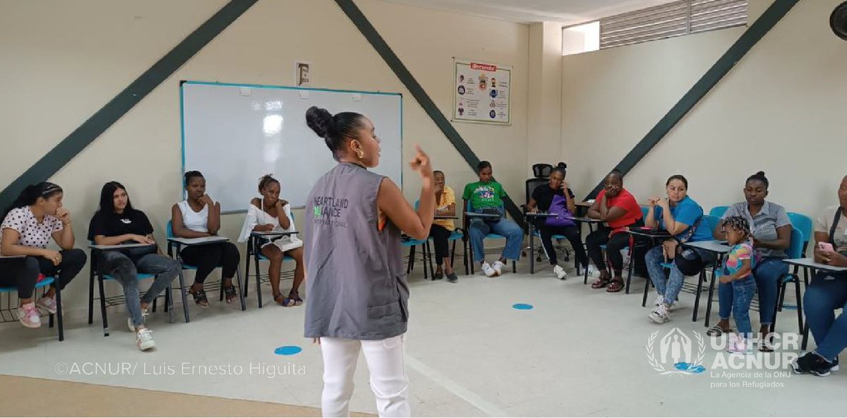 📍Quibdó, Chocó 
Promovemos el cuidado emocional de las mujeres♀️ y las personas de la comunidad LGBTIQ+🏳️‍🌈, para prevenir las violencias hacia ellas.

ACNUR Colombia+ #ColectivaJusticiaMujer +<a href="/heartlandallian/">heartlandalliance</a>+ #FundaciónLatidosChocó unidos en el encuentro de mujeres resilientes☮️