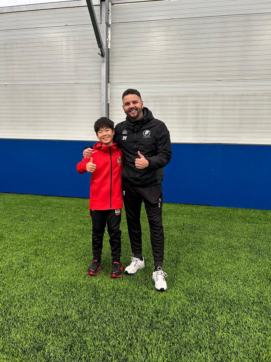 🇰🇷 Excited to see Woojin Woojin and his family have been traveling Europe from South Korea on their Christmas break. 🎄 Today, he traveled from London to attend today’s camp. Woojin was at Liverpool Academy SK and now plays for FC Seoul Great to see him and his family❤️