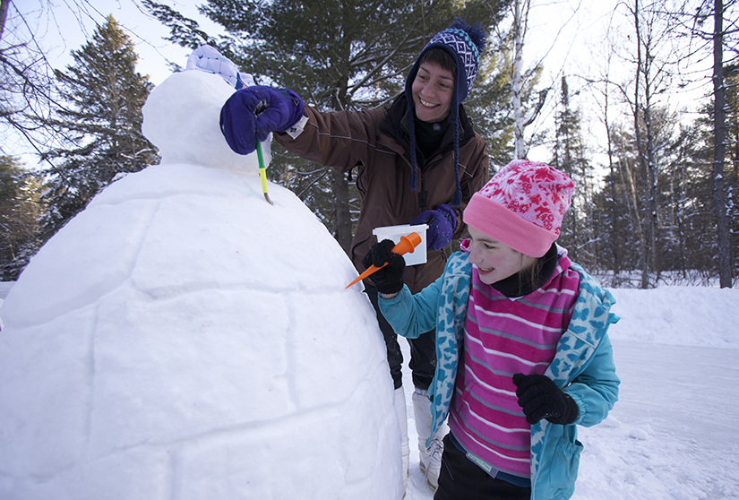Penalosa_G's tweet photo. #UrbanHealth #FreeParks
@OntarioParks's ways to stay healthy, enjoy winter!
A priority: eliminate entrance fees, everywhere.
Everywhere provincial/state & national parks should be FREE entrance. Human right. Charge for services inside, renting skates, snow shoes, but FREE to walk.