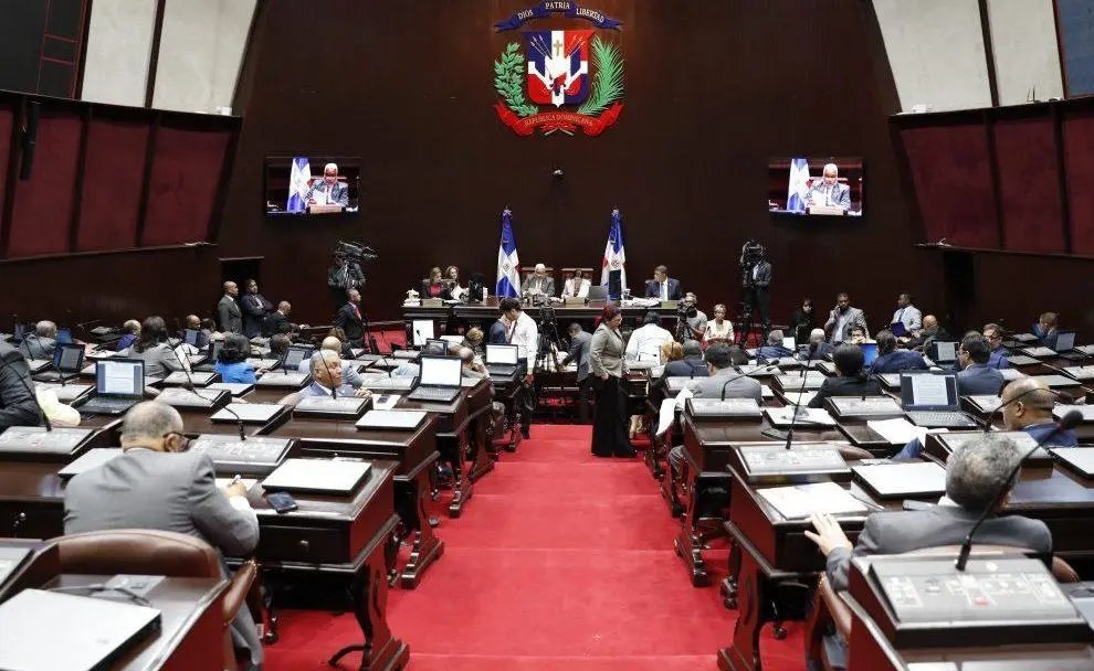 CRDMedia_'s tweet photo. Cámara de Diputados aprueba emisión de bonos por 344,000 millones de pesos
https://t.co/pvX4qlvKP6
#CRDmedia @DavidColladoM #OmarFernández #Offerman #Vinicito #JoséLaluz #Licey #RafaelPaz #DioAstacio #ElPRM https://t.co/BtgNaFfuaT