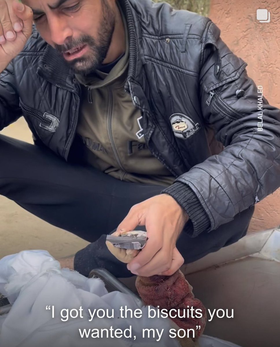 missfalsteenia's tweet photo. A father went to get biscuits for his son, and when he returned, his son and wife were killed by Israeli airstrikes in Khan Younis.

He still gave his son the biscuits.

“Take them with you to heaven” https://t.co/QkwVRSl5gI
