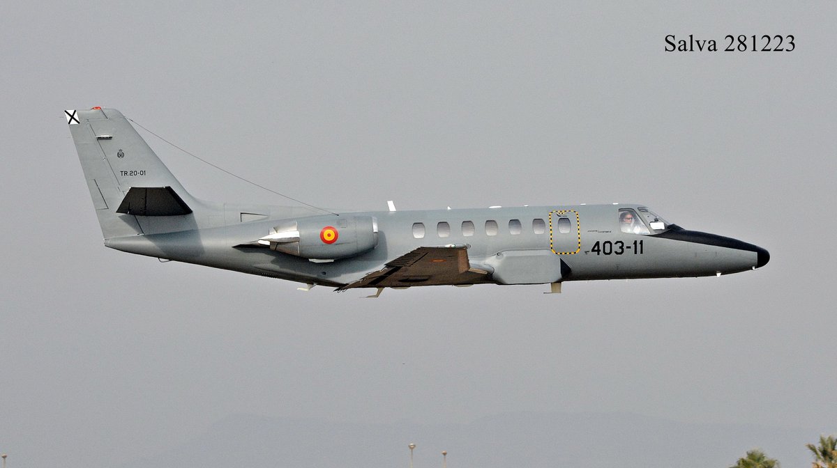Hoy el "Condor" (con sus nuevos colores) ha pasado muy bajo por la pista de la #BASanJavier. Preciosas pasadas las que ha realizado.  Cessna Citation 560 del #403Escuadrón #CECAF (Centro Cartográfico y Fotográfico) del <a href="/EjercitoAire/">Ejército del Aire y del Espacio</a>.
 #AcademiaGeneraldelAire.  <a href="/SpottersMurcia/">Spotters Murcia</a>