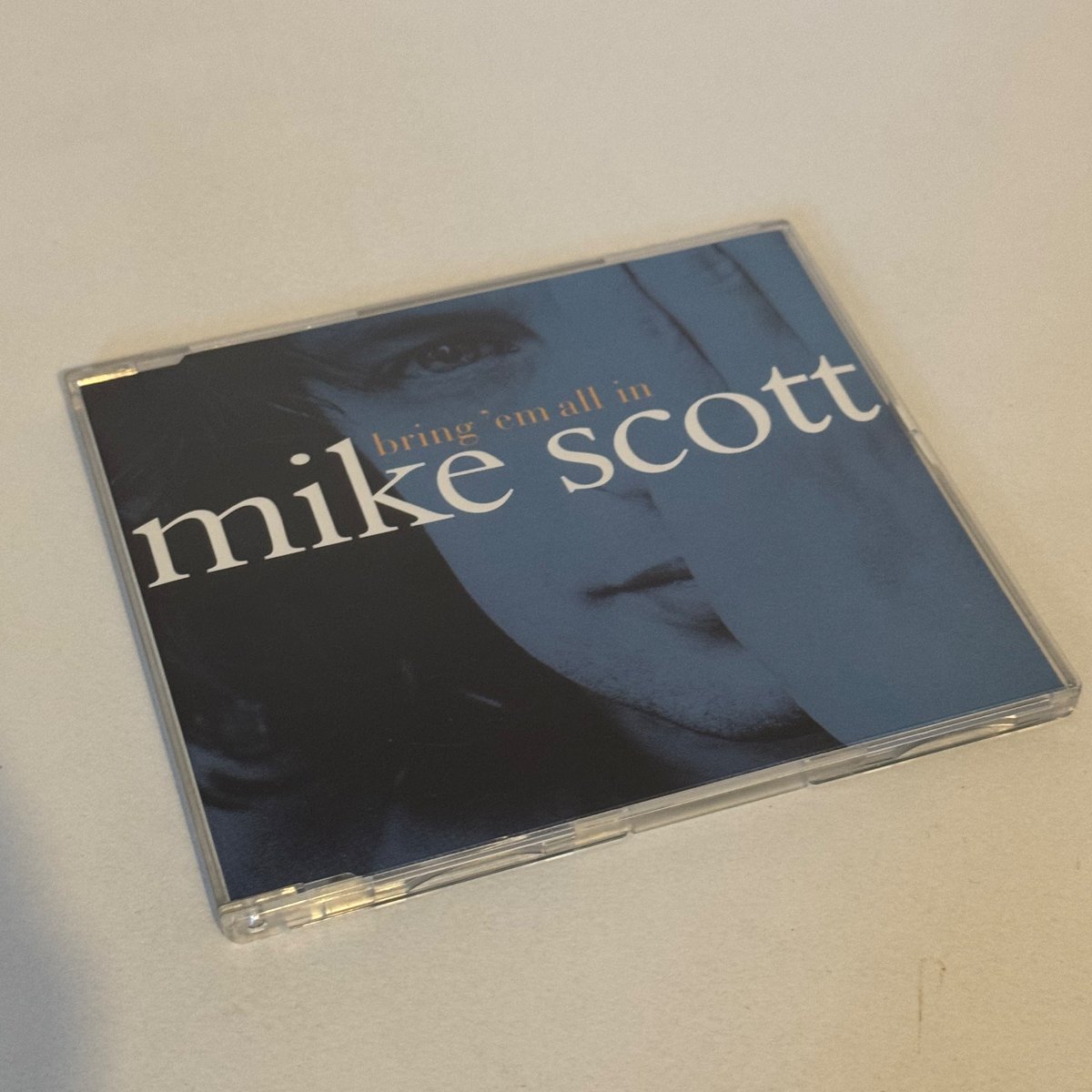 bring ‘em all in by Mike Scott

#TheWaterboys | #MikeScott