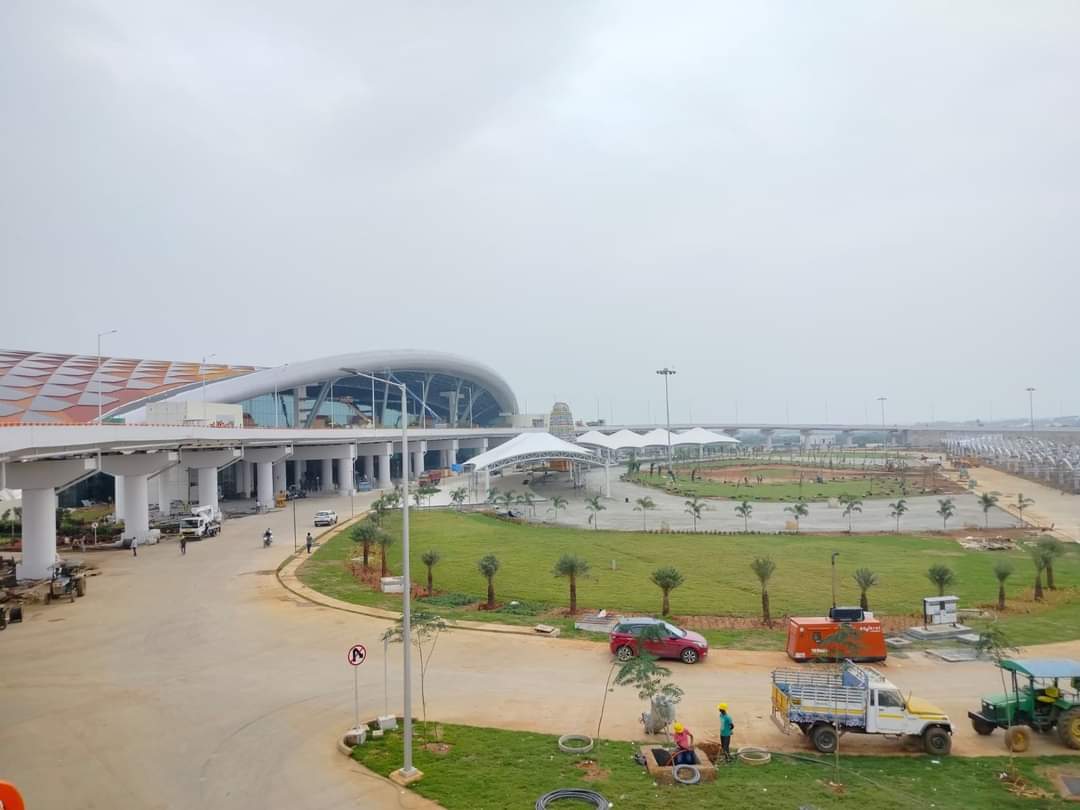 The New Integrated Terminal Building of #Trichy International Airport

#trichy #trichyairport #trichynews
