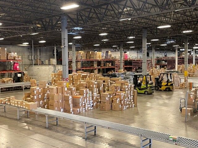 USLogisticsSol1's tweet photo. Get more efficient logistics with pool distribution for cost-effective, faster, and eco-friendly deliveries. Perfect for businesses aiming for high efficiency. #LogisticsSolutions #PoolDistribution #USLogisticsSolutions https://t.co/lQNMyfODVK