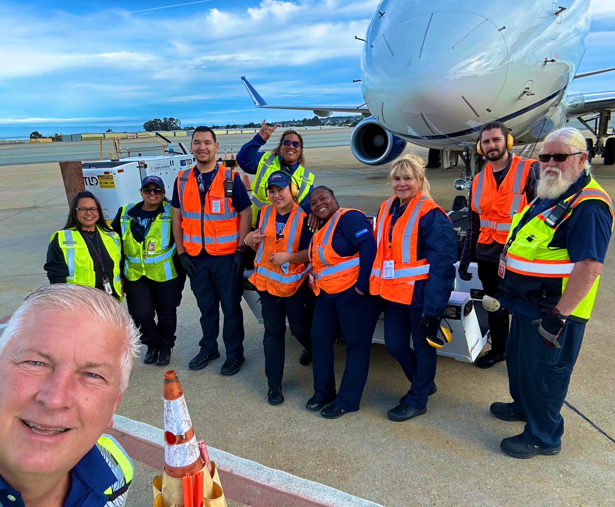Solid couple of days with our fabulous @UGESocial Team in MRY @montereyairport 🛫 Connecting people, Uniting the World 💙 @Jmass29Massey @jacquikey @LizetteUGEMRY @mikem1181 #beingunited