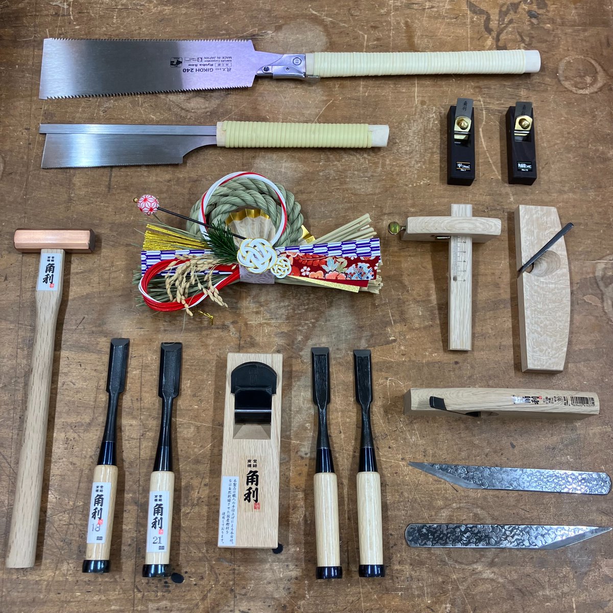 Happy New Year!🐉 
We hope to continue to post articles that will help people interested in Japanese woodworking. 
Have fun woodworking together this year!🌳