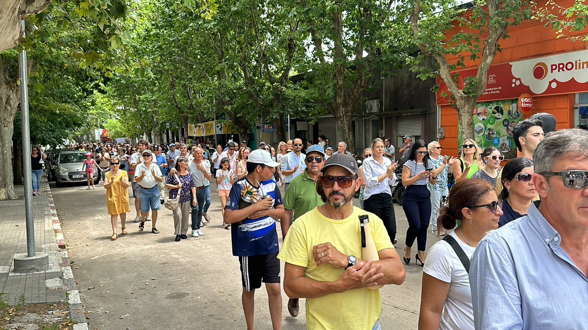 #Durazno Nunca se vio nada igual. La gente se movilizó y exteriorizó su descontento con la situación que vive el departamento en materia de seguridad. Piden que el sistema actúe.