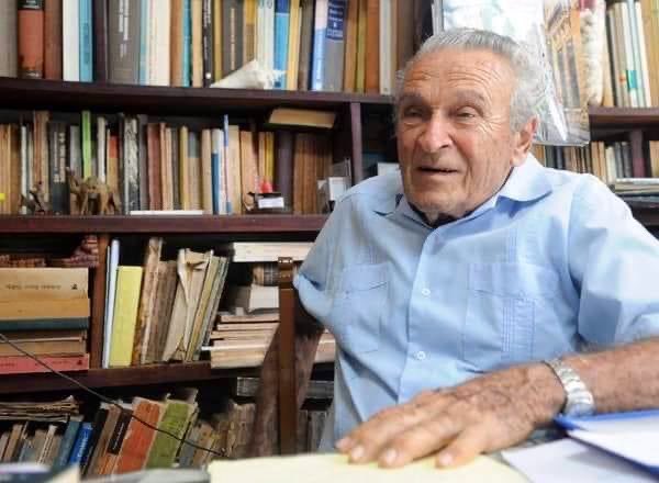 Mis condolencias a la querida <a href="/magda_resik/">Magda Resik</a> y familia, cuyo patriarca el Dr Pablo Resik, ha fallecido a los 93 años, dejando una brillante hoja de servicios a la Ciencia y la Salud cubanas, en la que destaca haber dirigido la primera brigada médica en Argelia en 1963.
