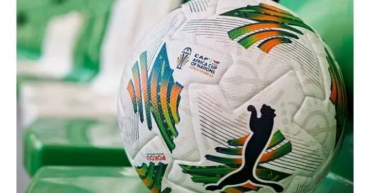 MuthingiTV's tweet photo. Mbitika cia AFCON cikambiriria tariki ikumi na ithatu January bururi-ini wa Ivory Coast nayo.Mbitika ya finals igithakwo tariki ikumi na imwe February.
#muthingitv https://t.co/UX3buCspZV