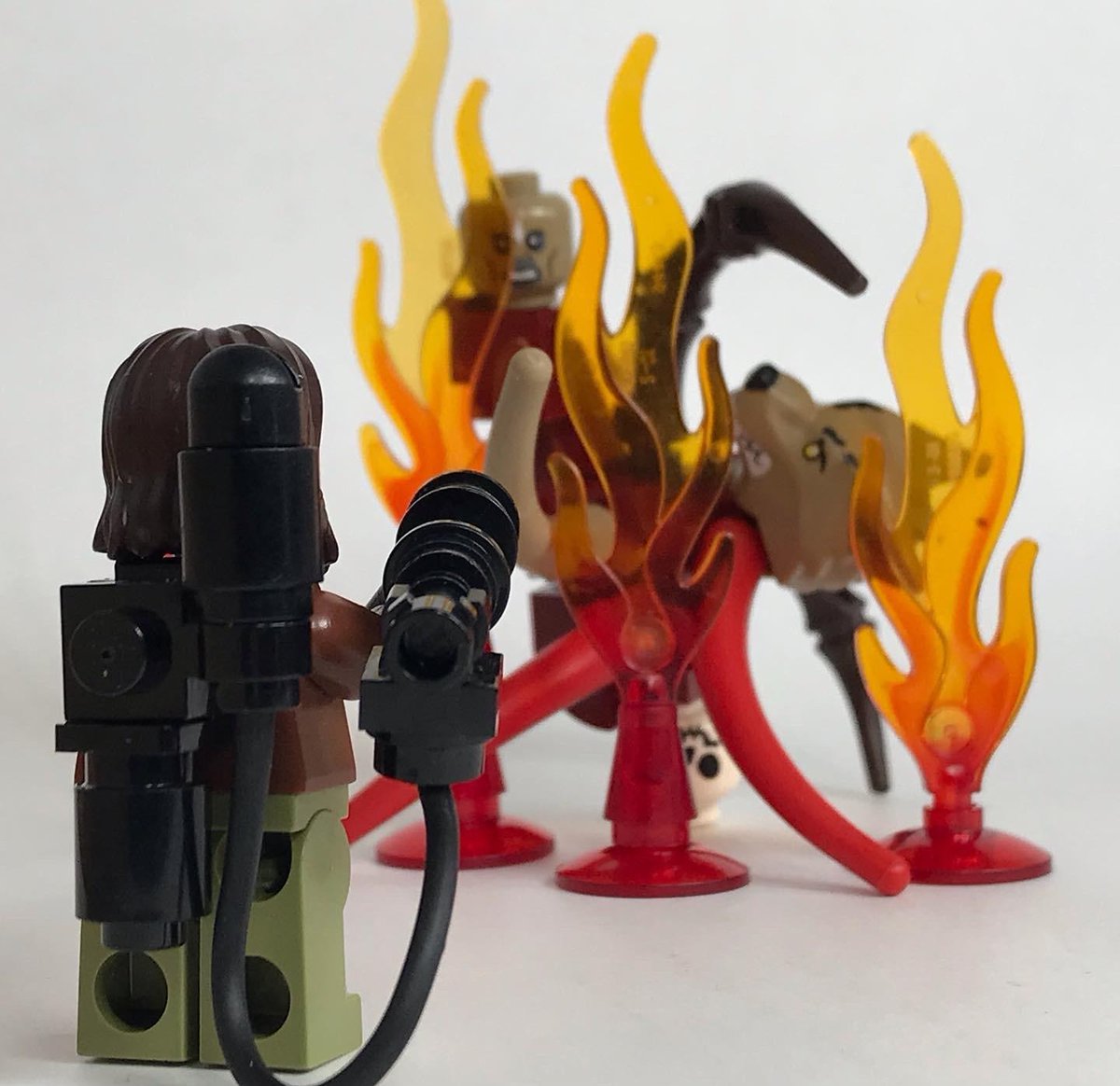 Dear Santa, next Christmas I'd like a "John Carpenter's THE THING" Lego set