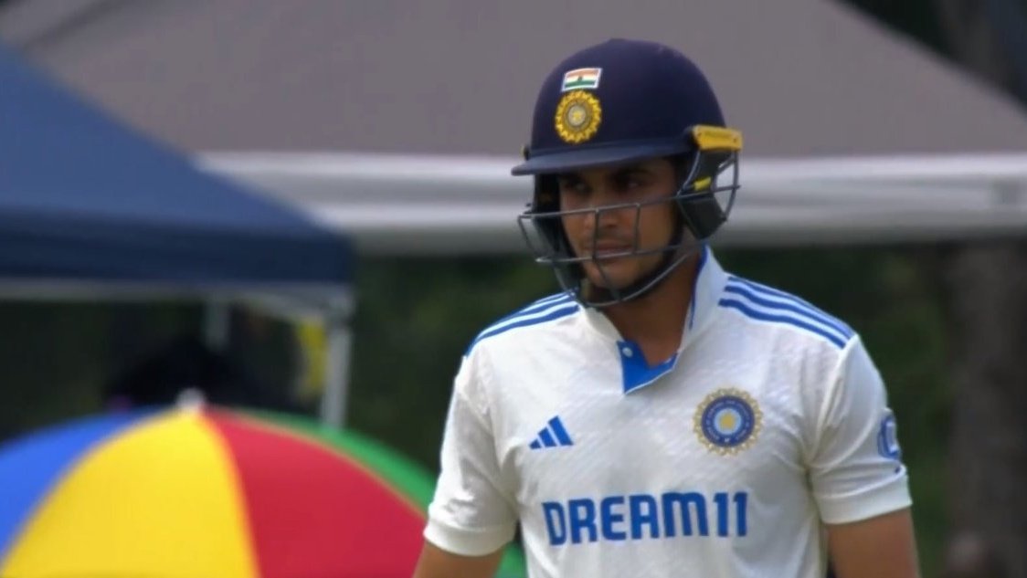 MahakBk's tweet photo. #INDvSA Don't forget Shubman Gill in the shadow of Rohit Sharma 🫡🫡

Runs after 35 innings in Test Cricket : 

Ashwin: 1006
Opener Prince Gill: 994 😭😭

#INDvsSA #INDvSA #ViratKohli𓃵 #AUSvPAK #PAKvsAUS #AUSvsPAK #imdvssa #AUSvsPAK #savsind #PAKvsAUS https://t.co/mWHPFXnAyf