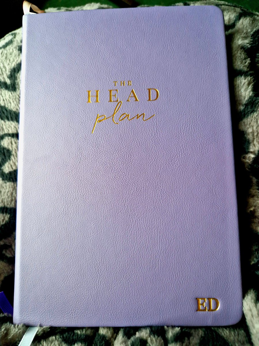 Red_Ed_Royal's tweet photo. So this is my new project......ME! With the help of @TheHeadPlan .I really do want to stick to this one because I want to care about myself, even maybe like myself! 😶‍🌫️
Thank you my good friend! You know who you are. ❤️
#timeforchange
#selfcare 
#selfworth 
#theheadplan https://t.co/HvVTrbsHsG