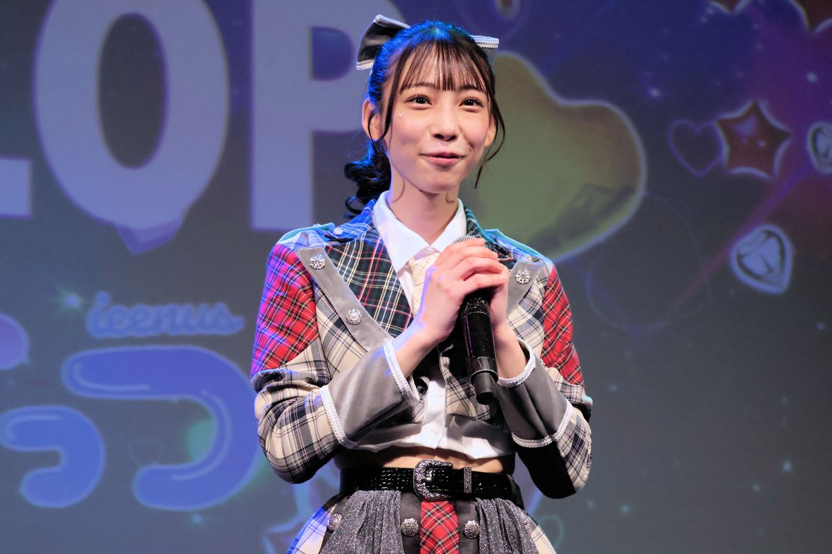 Panchan_7's tweet photo. 12/26あいすなっつワンマンライブより
ポニーテールのかわいいみやびちゃん。ライブ前は不安そうだったけど、ステージに立つとめちゃかっこいいのよね😄
#あいすなっつ
#PREFLOP
#流川雅 https://t.co/TQxd2Okzii
