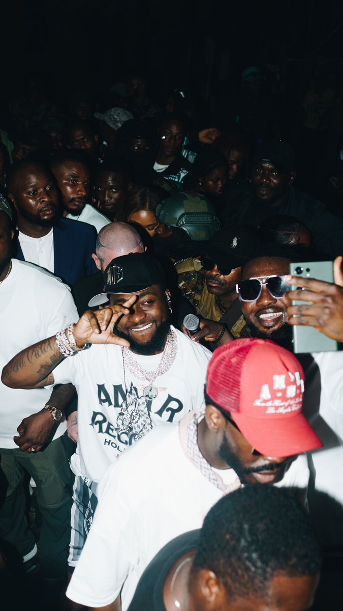 bearwithusfest's tweet photo. Gratitude echoes in the air as we thank you for joining the historic BEAR WITH US FESTIVAL - TIMELESS EDITION WITH DAVIDO. 

Your presence is our cherished chapter in the story of unforgettable moments. Brace yourselves for more epic tales at your doorstep!

#bwufest #bearwithus https://t.co/iNAKZYqZ6s